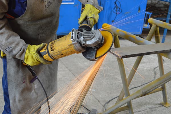 Reparación de maquinaria en Sanxenxo